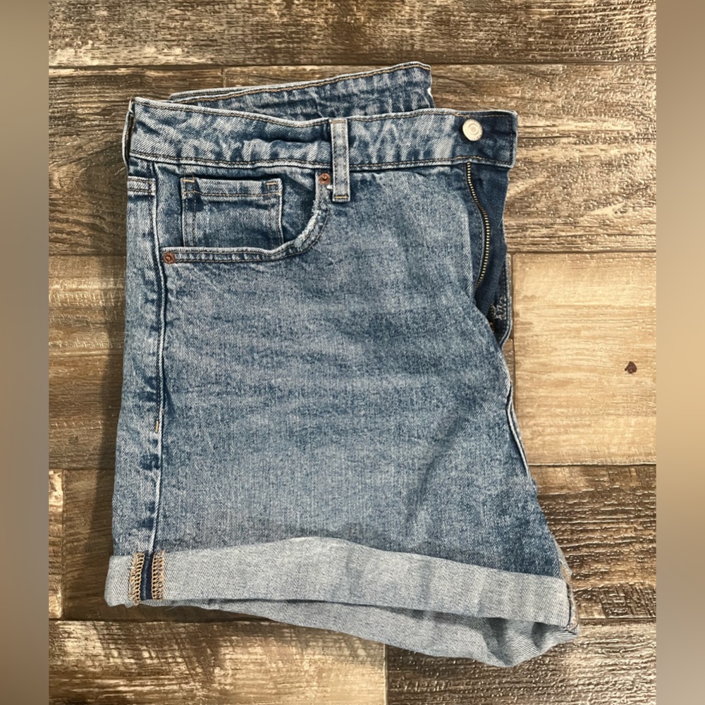 Old navy dg shorts size 18 women’s